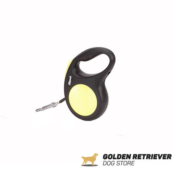 Total Safety Retractable Leash Neon Design for Daily Use